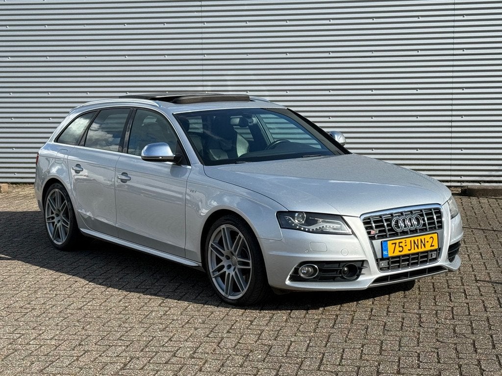 Audi A4 Avant 3.0 TFSI S4 quattro / Panorama / Navi / Camera, Automaat, Euro 5, Gebruikt, 2995 cc