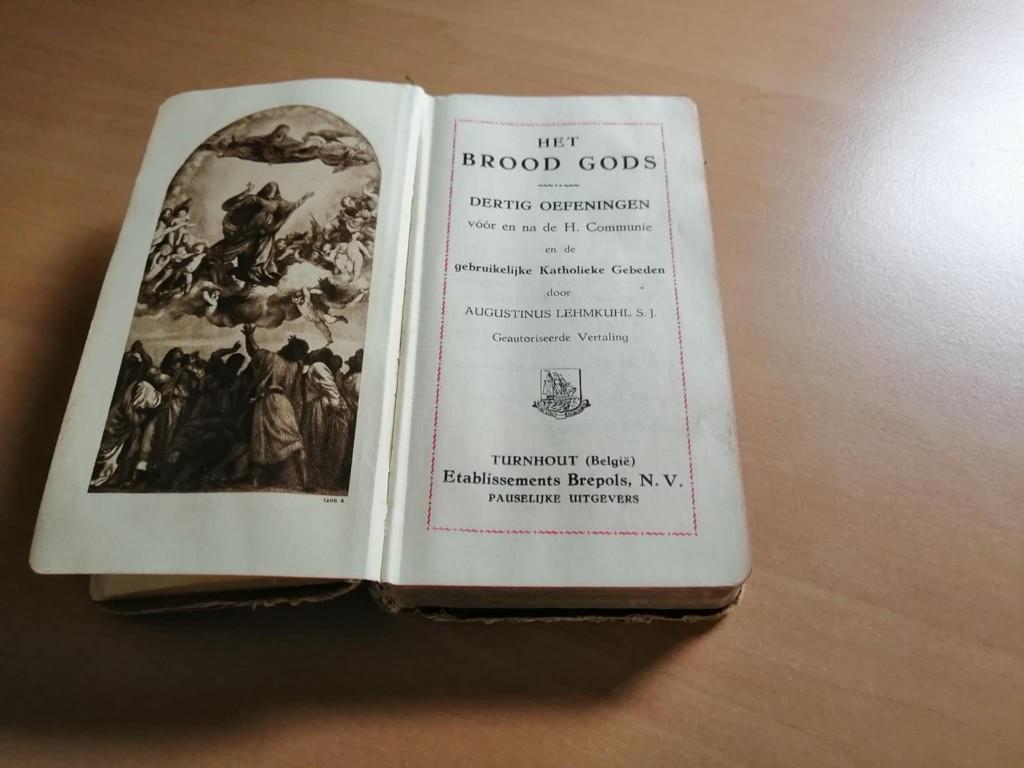Rooms-katholiek Gebedenboekje Kerkboekje, Ophalen