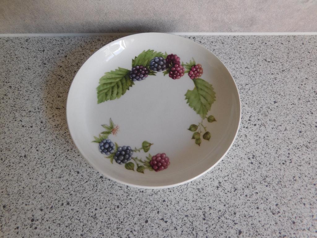 Bord 10 cm. Braam Bosvruchten Wedgwood Marjolein Bastin, Huis en Inrichting, Keuken | Servies, Ophalen of Verzenden, Zo goed als nieuw