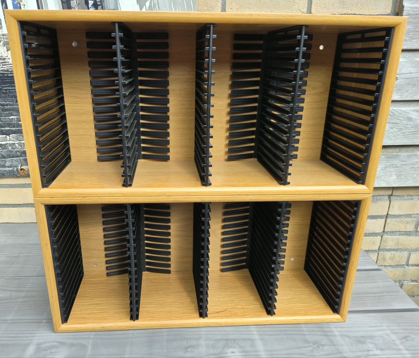 2x cd kasten per stuk voor 60 cd's, Huis en Inrichting, Ophalen, Zo goed als nieuw, Hout, Cd's