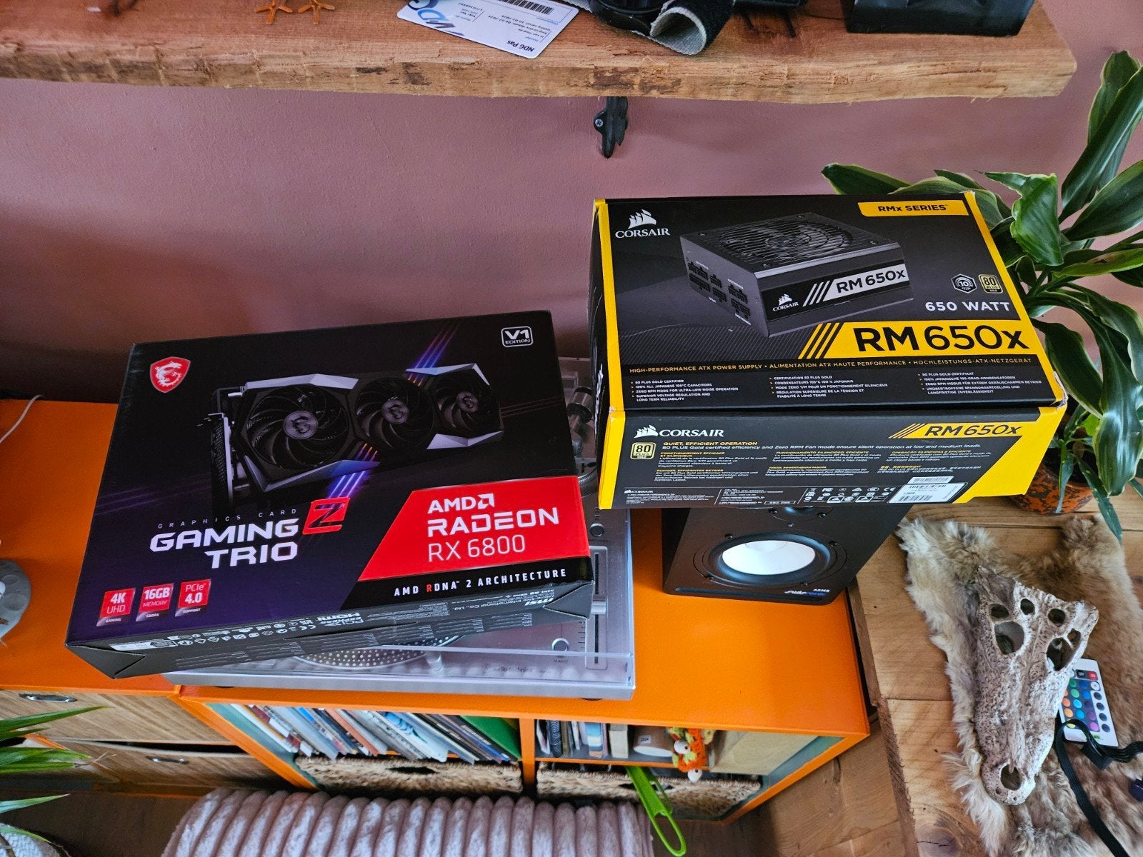 MSI Gaming Z Trio AMD Radeon RX 6800 16GB  & Corsair RM650x, Computers en Software, Ophalen, AMD, GDDR6, PCI-Express 4