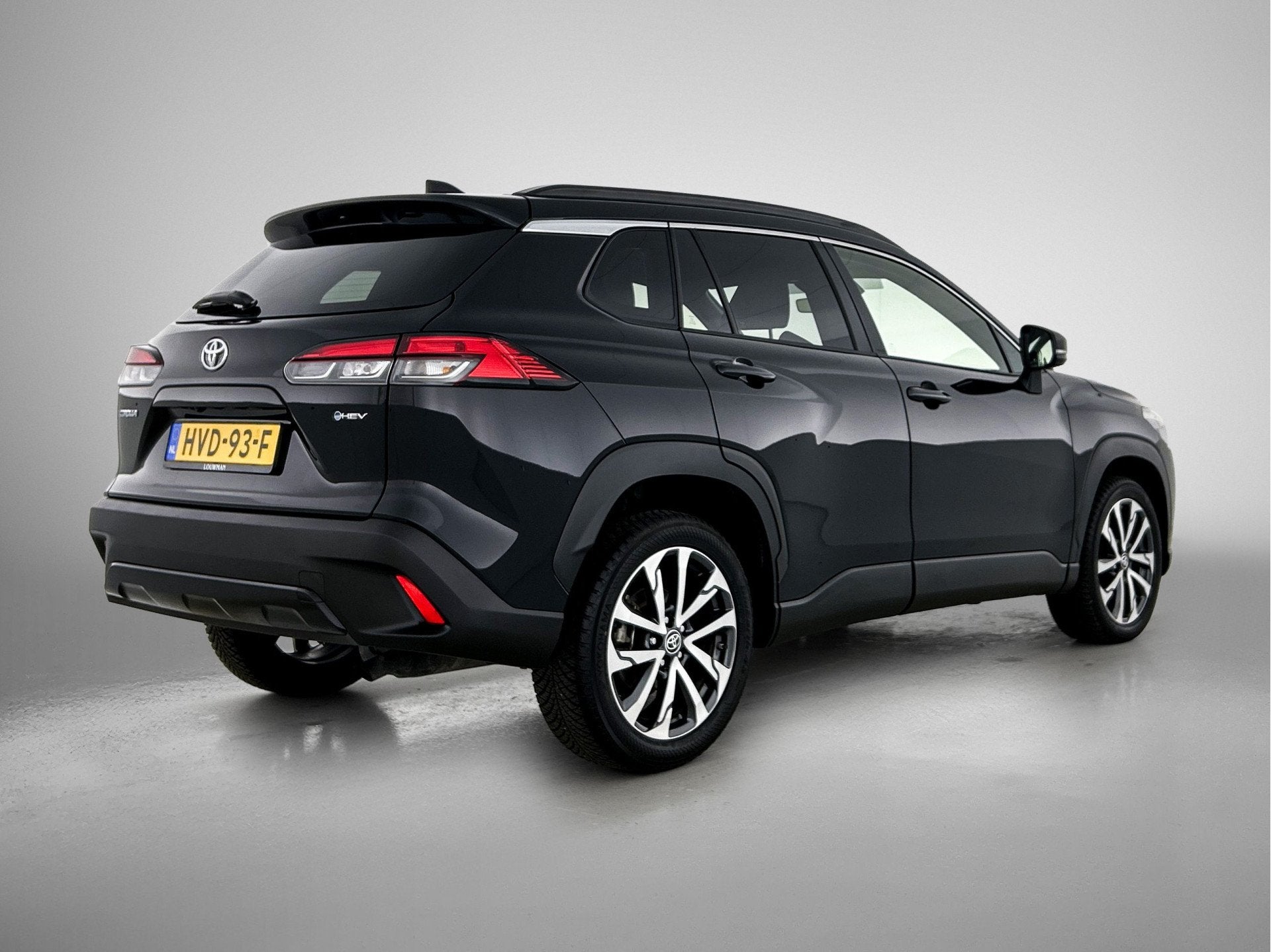 Toyota Corolla Cross Hybrid 140 Dynamic | BTW voertuig | App, Auto's, Stof, Gebruikt, 4 cilinders, Zwart
