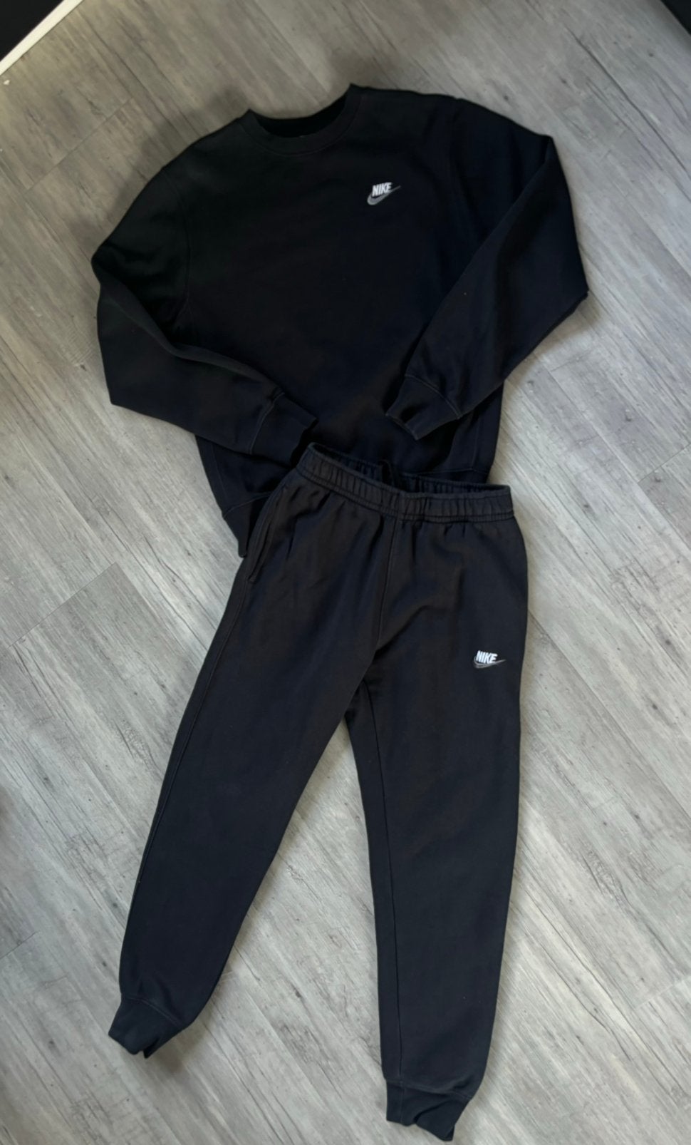 Nike zwart jogginset maat Xs (176), Ophalen of Verzenden, Zo goed als nieuw, Jongen, Setje