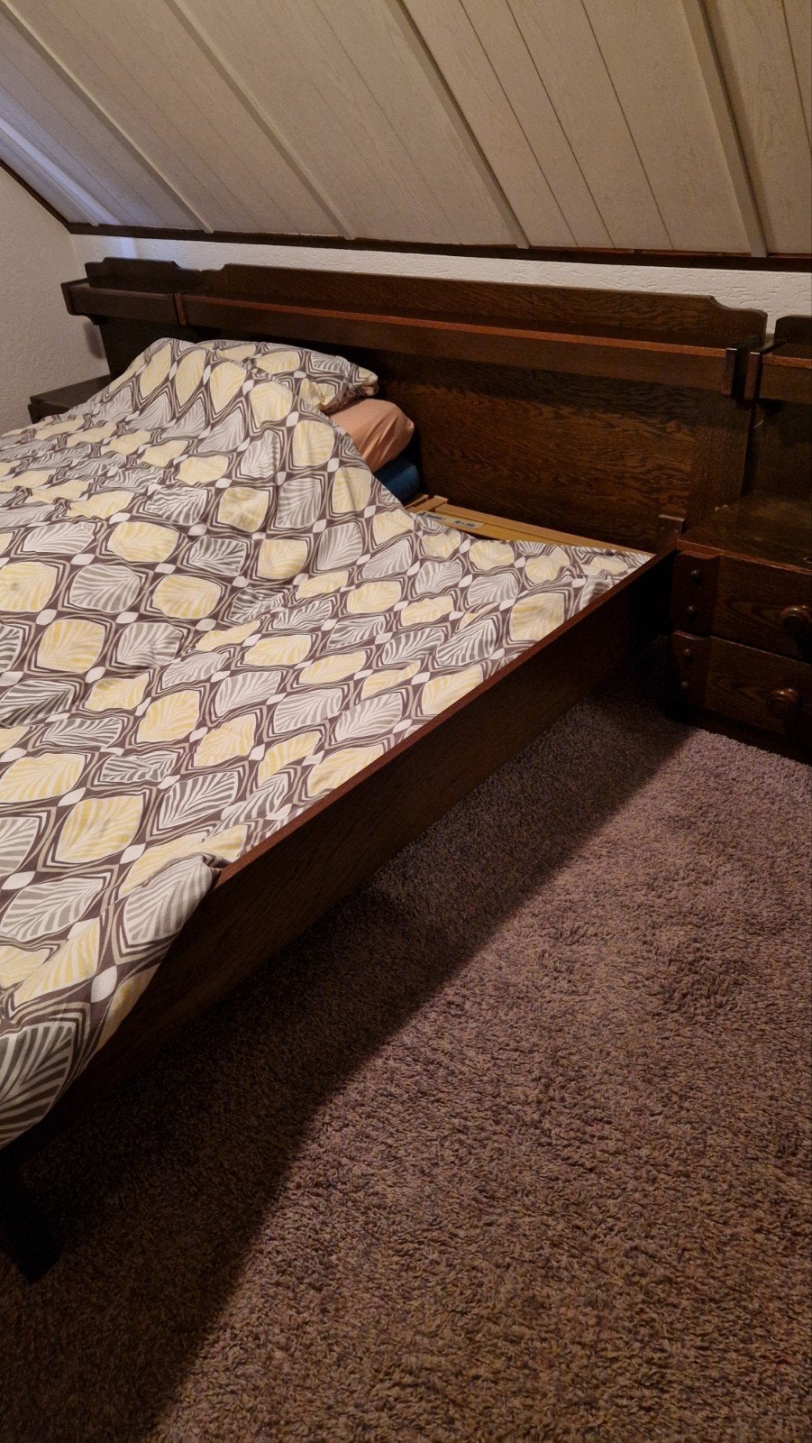 Tweepersoonsbed 180x200 donker eiken Gratis, Huis en Inrichting, Slaapkamer | Bedden, Ophalen, Gebruikt, Bruin, Tweepersoons
