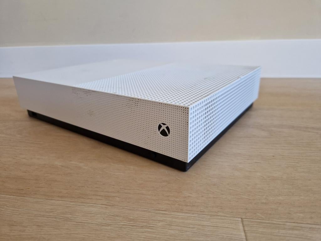 Xbox one s all digitall 1tb met controller, Ophalen of Verzenden, Zo goed als nieuw, 1 TB, Met 1 controller