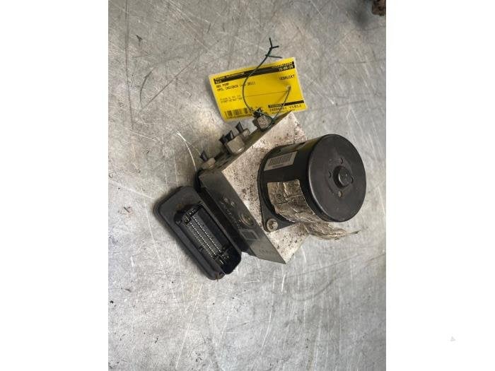 ABS Pomp van een Opel Insignia, Gebruikt, -, -, Opel