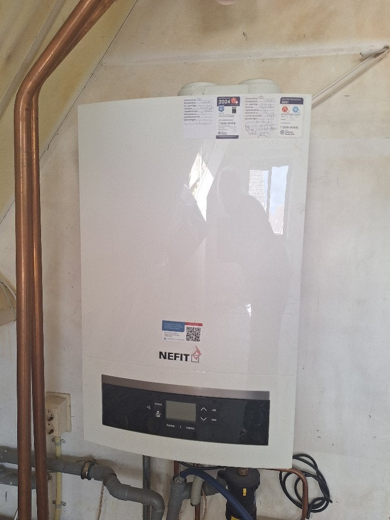 Nefit Trendline HR CV-ketel met 19 radiatoren, Ophalen, 30 tot 80 cm, Gebruikt, Hoog rendement (Hr)