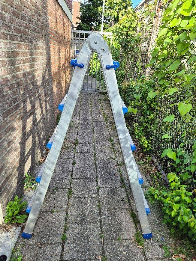 Multi ladder - aluminium ladder, Doe-het-zelf en Verbouw, Ladders en Trappen, Ophalen, Gebruikt, Ladder, 4 meter of meer