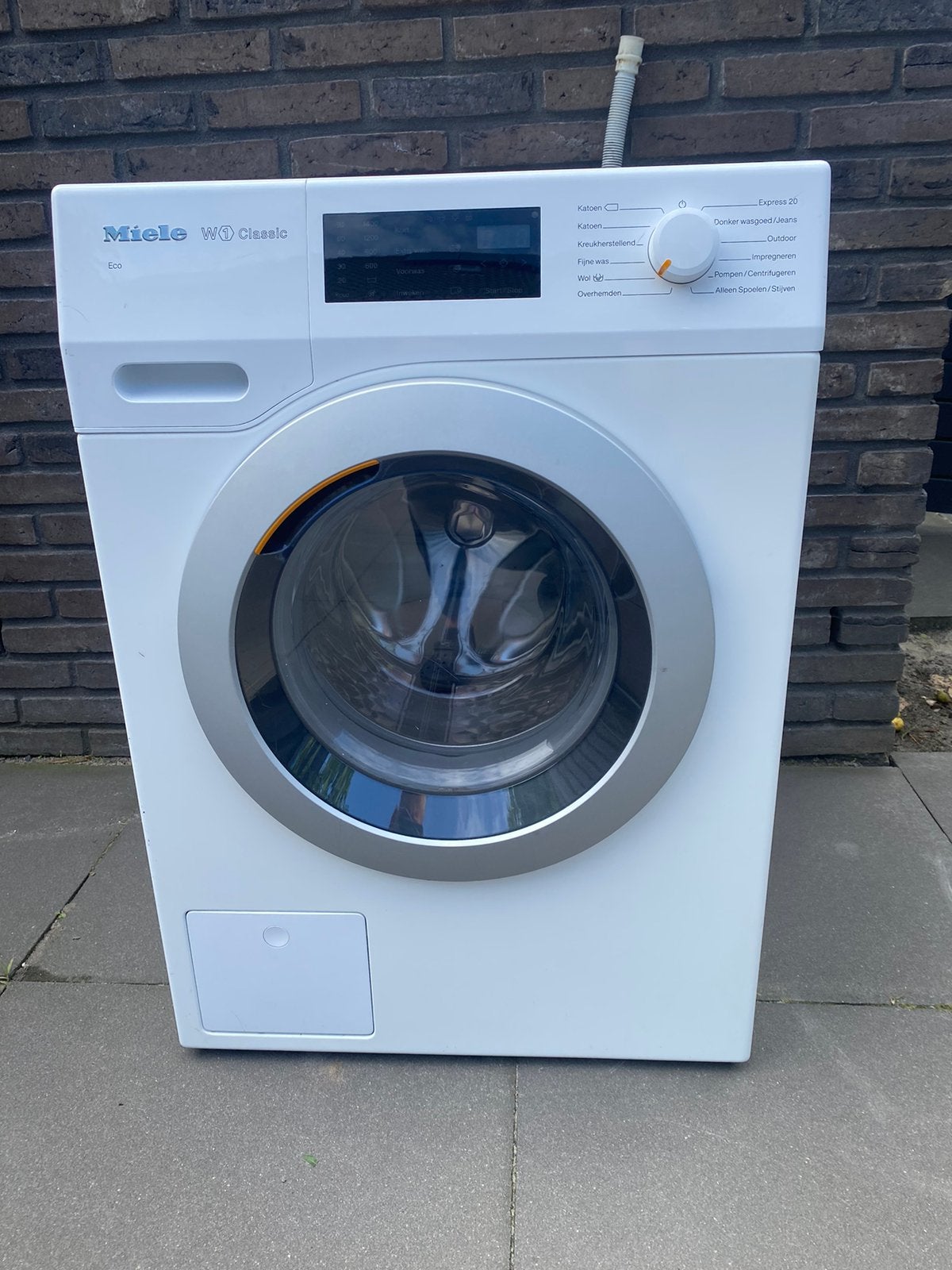 Miele W1 Classic WDB030, Ophalen, Zo goed als nieuw, Kort programma, 85 tot 90 cm