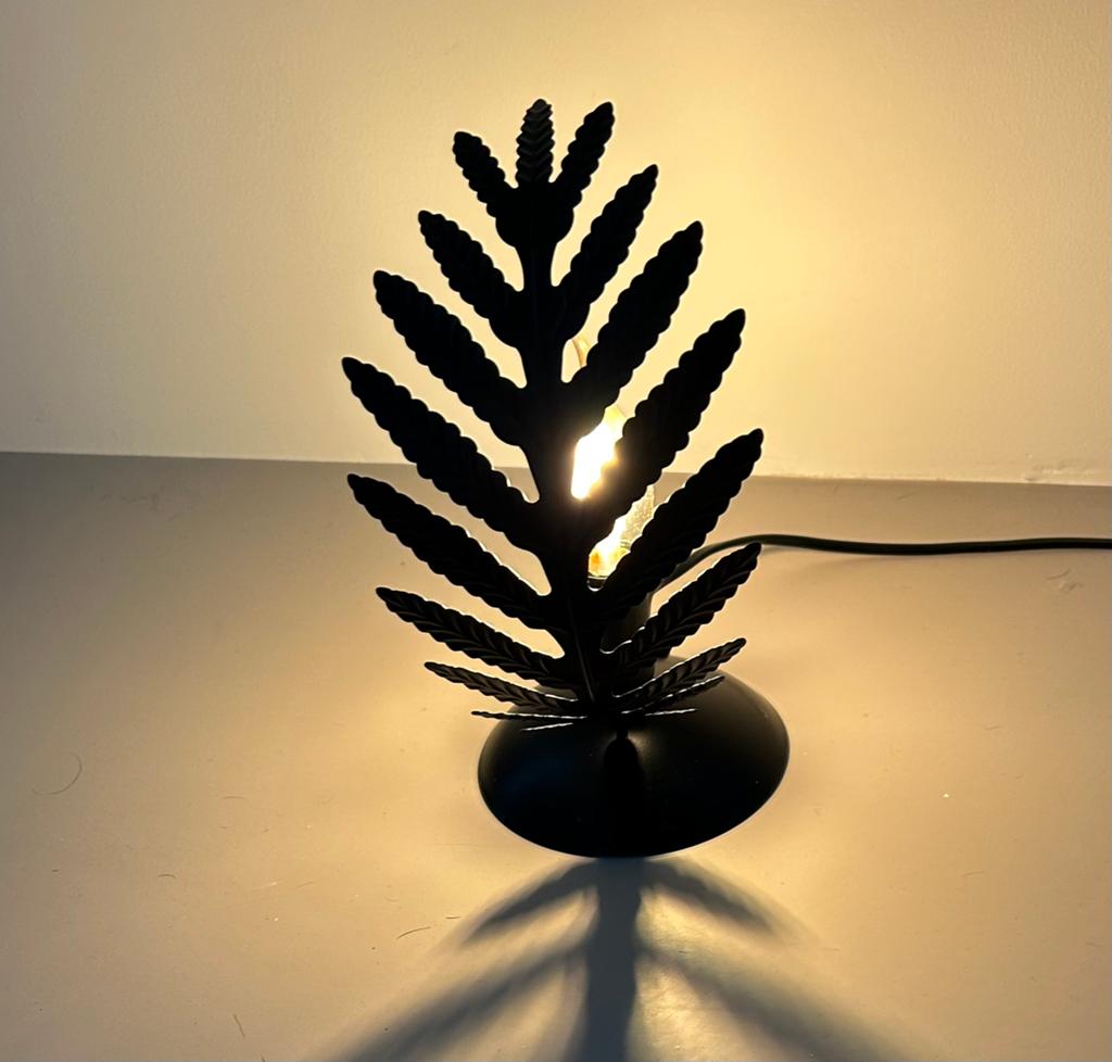 Qazqa tafellamp palm 1 blad H 24 cm zwart, Ophalen of Verzenden, Zo goed als nieuw, Metaal