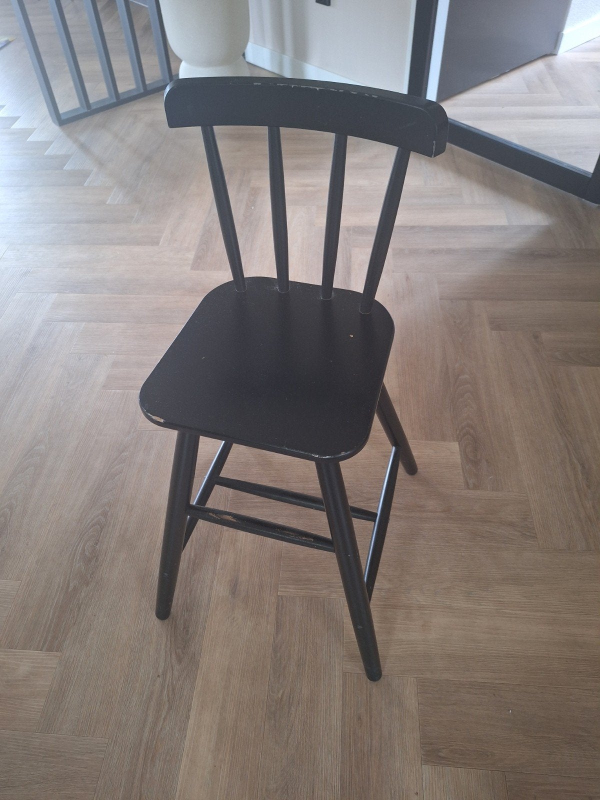 Ikea zwarte kinderstoel - hoge stoel, Kinderen en Baby's, Kinderstoelen, Ophalen, Gebruikt, Overige typen
