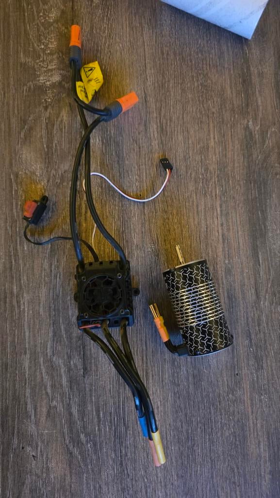Spektrum 6s inclusief 2050kv blx motor, Ophalen of Verzenden