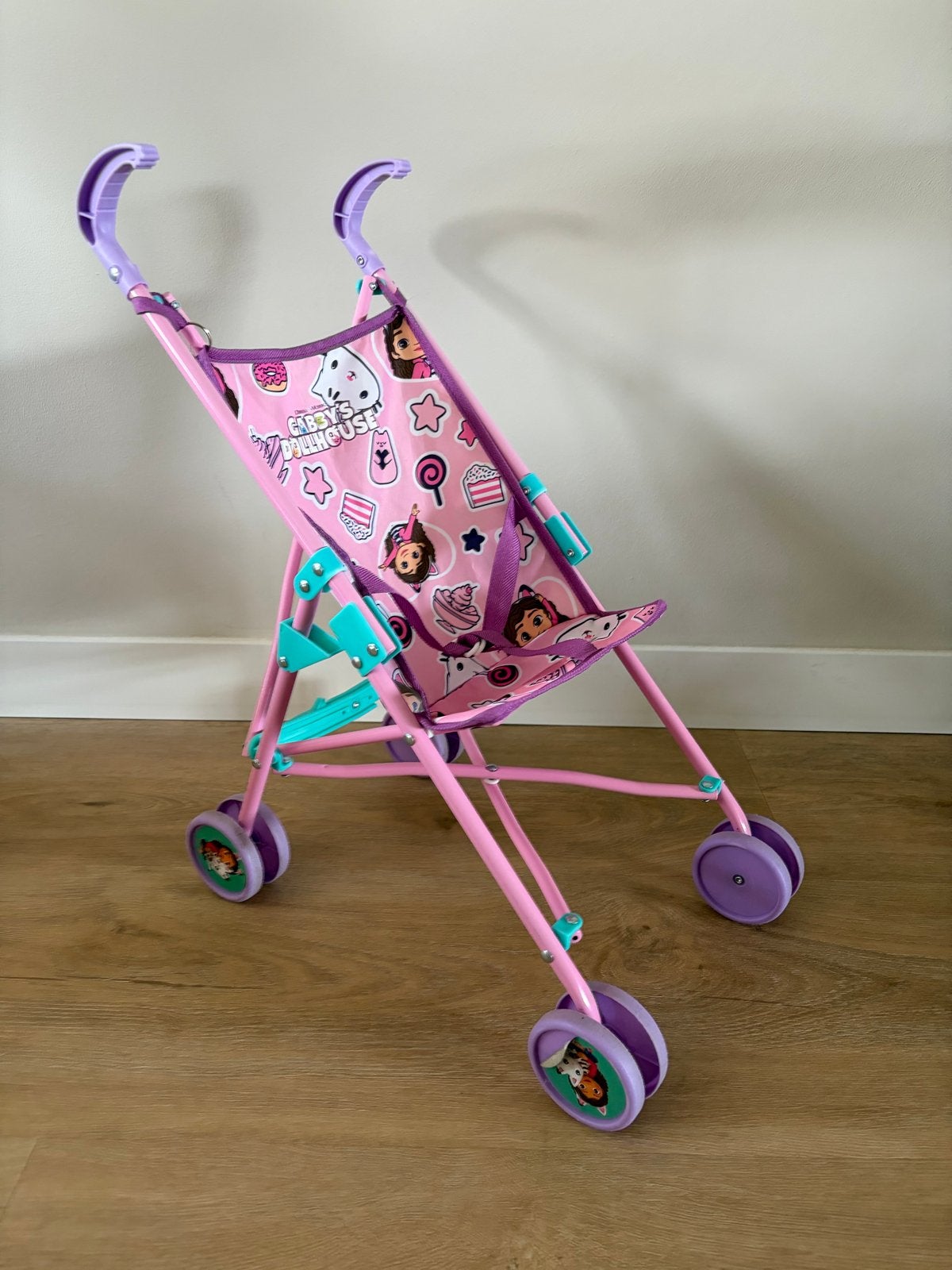 Gabby's Poppenbuggy - Roze en Paars, Ophalen, Gebruikt, Overige typen