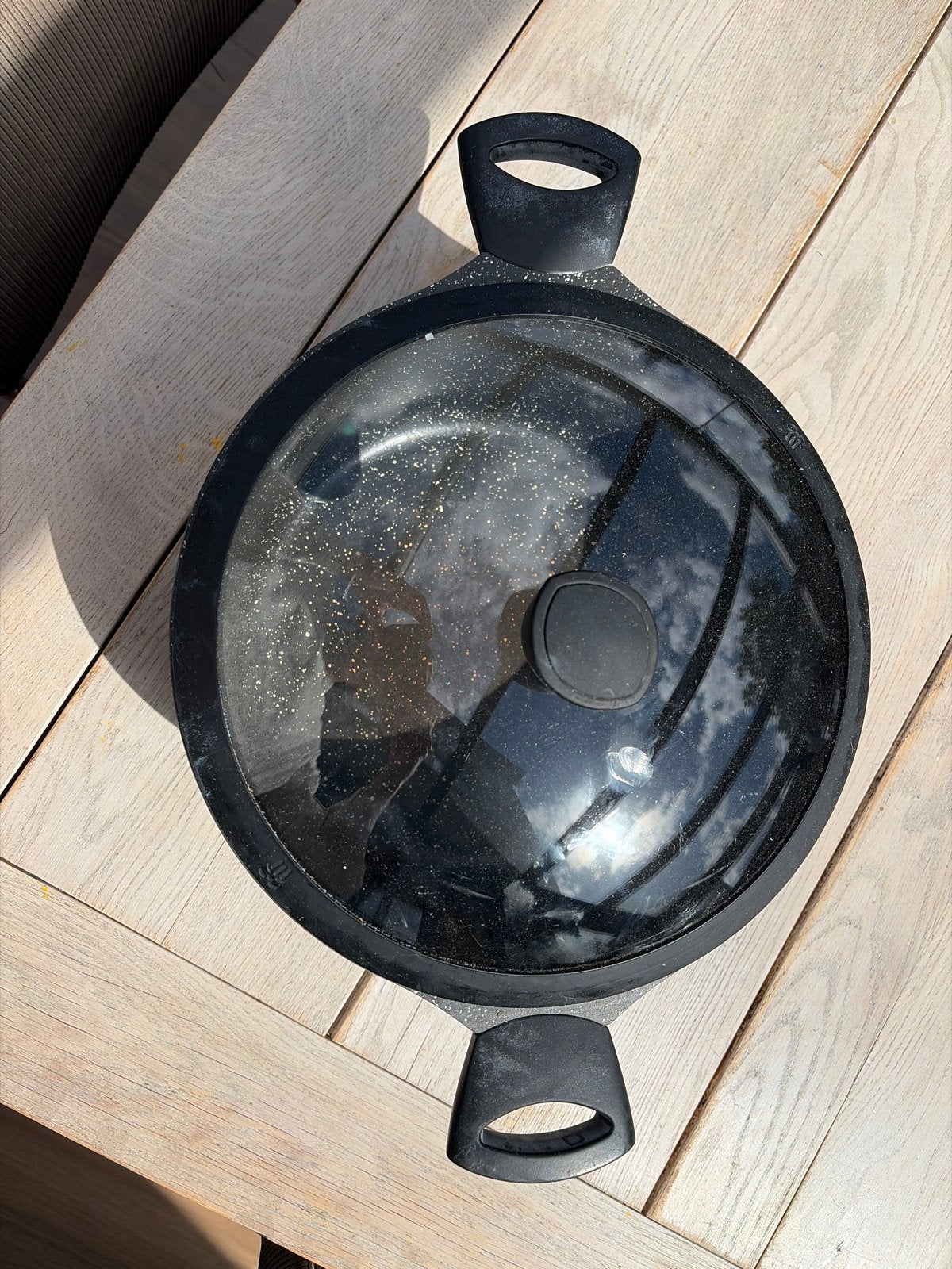 Sola pan met glazen deksel 28 cm diameter, Ophalen of Verzenden, Gebruikt, Glas