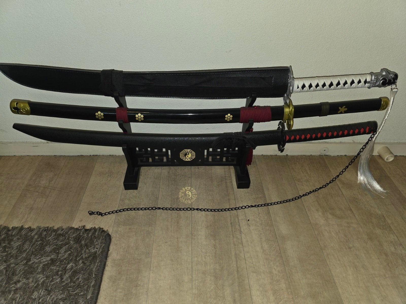 Replica Zwaarden: Bleach, Yohra, Assassin's Creed, MH, etc, Ophalen, Zo goed als nieuw