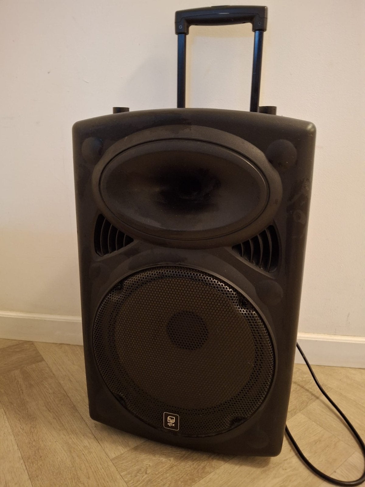 Draagbare Party Speaker met Wieltjes en Uitschuifbaar Handva, Overige merken, Gebruikt, Party speaker, Ophalen of Verzenden