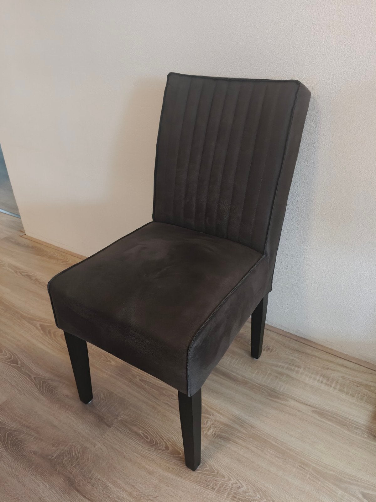 Set van 4 stoere eetkamerstoelen, Huis en Inrichting, Ophalen, Hout, Zo goed als nieuw, Vier