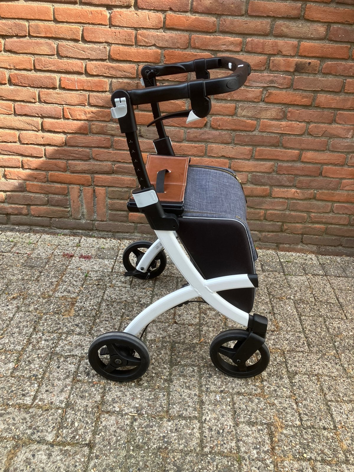 Zo goed als nieuwe Rollz Flex rollator, Ophalen, Opvouwbaar, Zo goed als nieuw