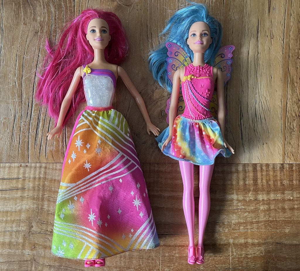 Barbie Dreamtopia Rainbow Prinses + Barbie Fairytale Fee, Ophalen of Verzenden, Gebruikt, Barbie