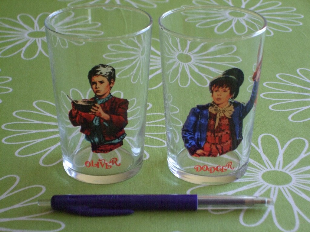 Vintage Oliver twist en Dodger glaasjes uit 1968, Verzamelen, Retro, Overige typen, Ophalen of Verzenden