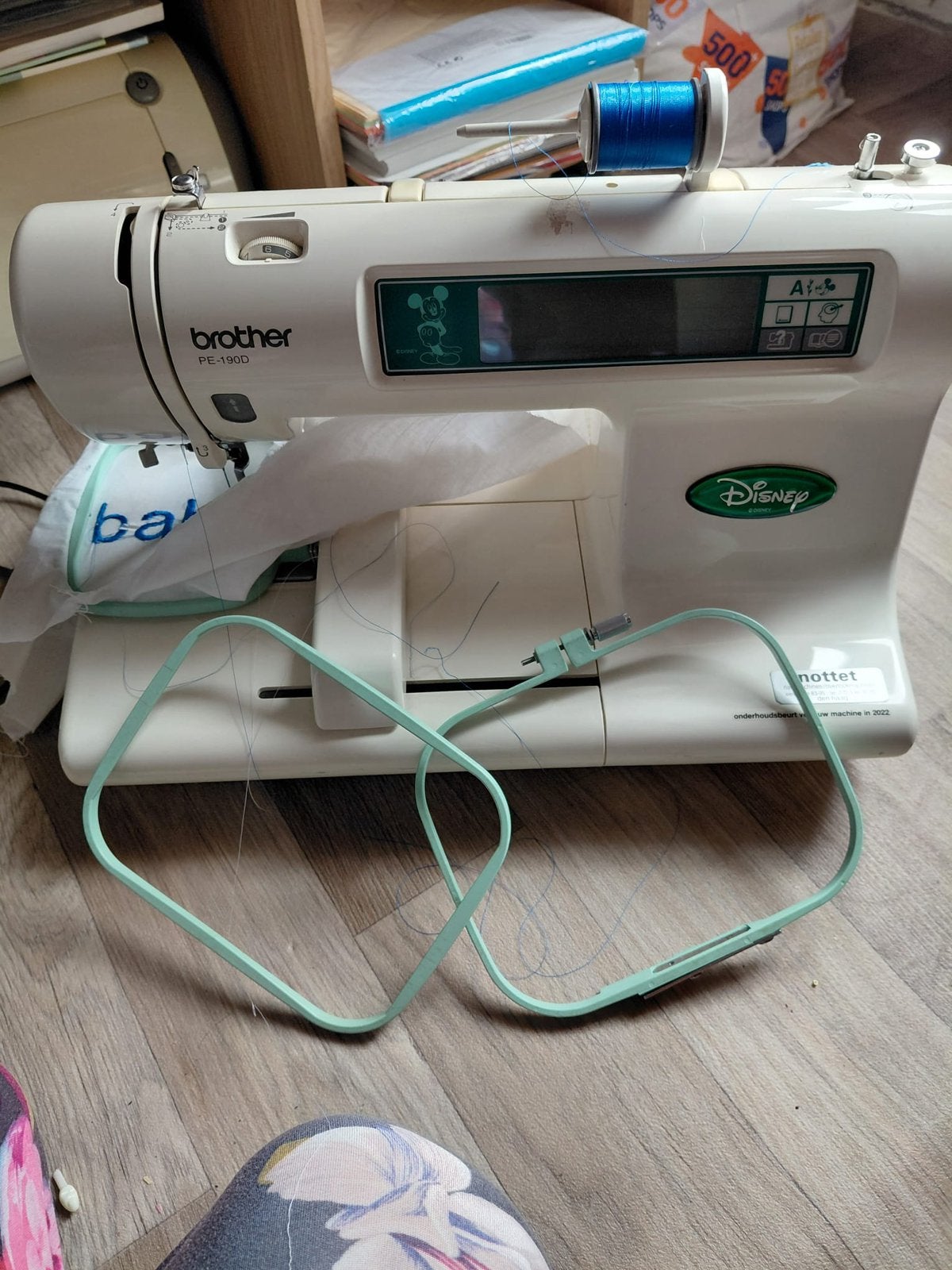 Brother PE-190D Disney borduurmachine, Hobby en Vrije tijd, Borduren en Borduurmachines, Ophalen, Zo goed als nieuw, Machineborduren