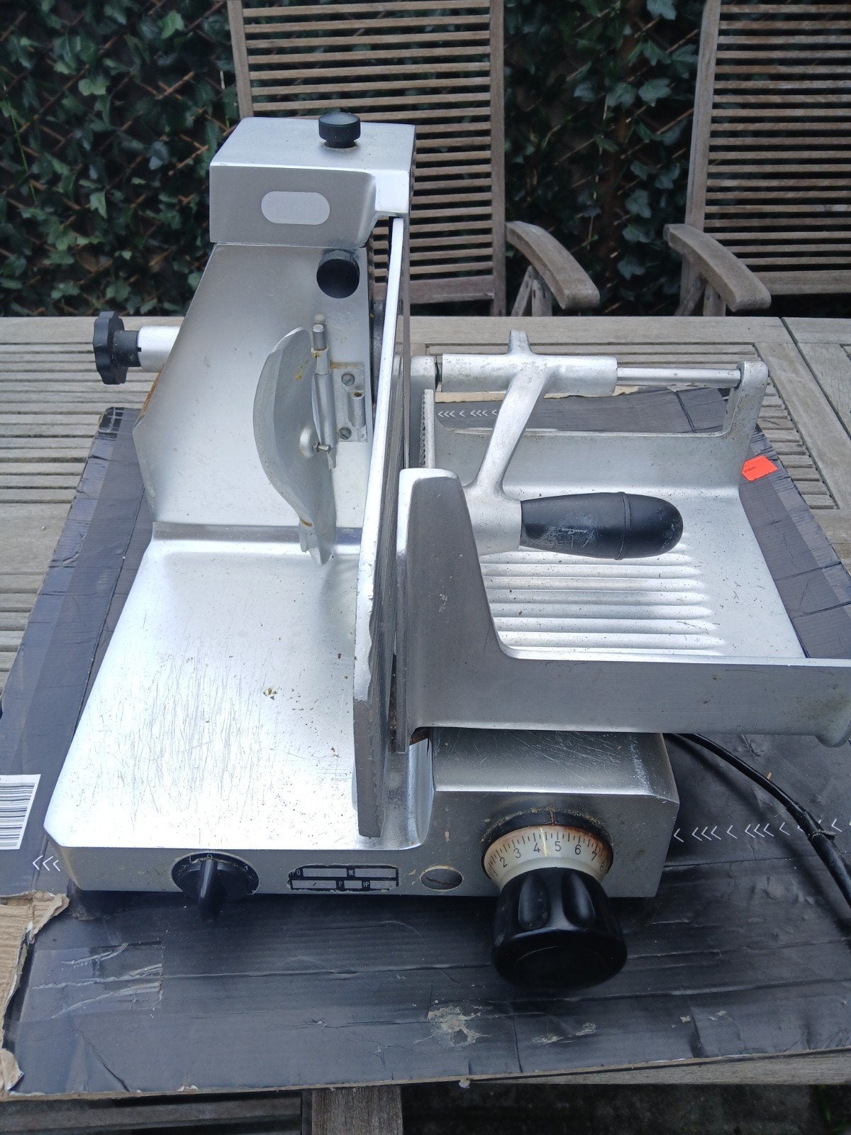 Berkel snijmachine - Professionele vleessnijder, Ophalen, Gebruikt