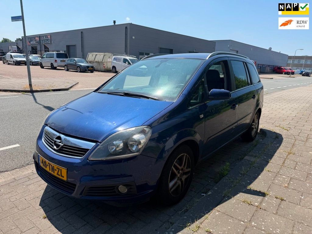 Opel Zafira 1.8 Executive airco, 7 persoons, Auto's, Opel, Bedrijf, Te koop, Zafira, ABS, Airbags, Airconditioning, Boordcomputer