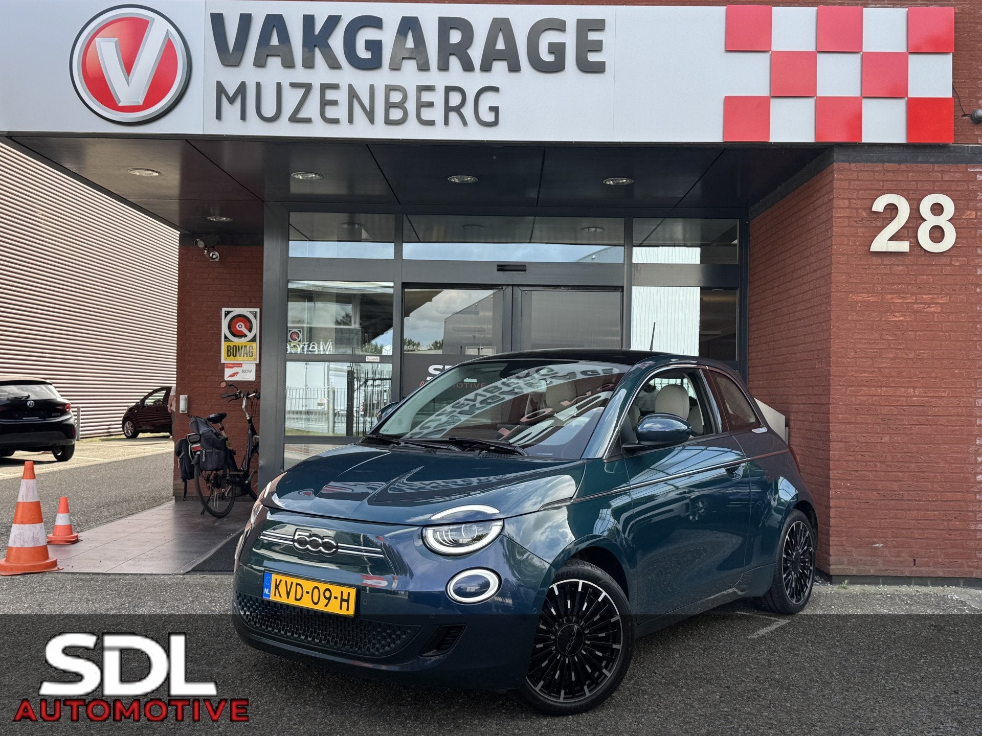 Fiat 500E La Prima 42 kWh // SOH 90% // FULL LED // NAVI + C, Auto's, Gebruikt, 1265 kg, Onderhoudsboekje, 120 pk