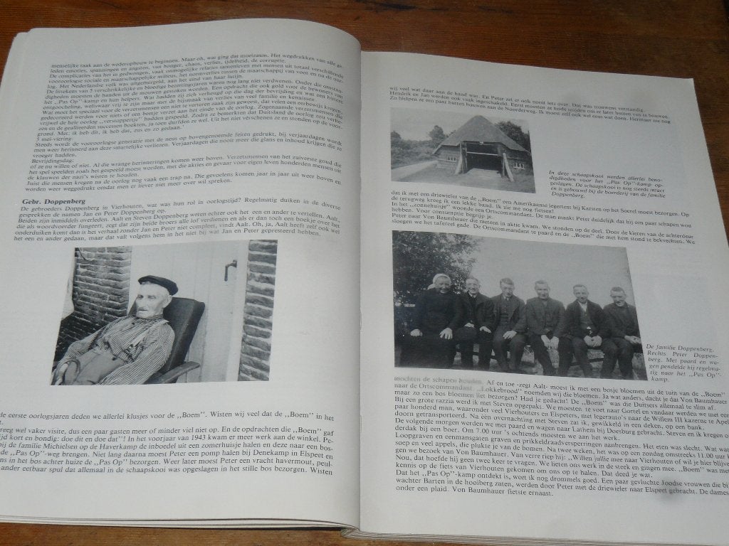 Het verscholen dorp ( Verzet,onderduikers , Veluwe, Ned. Wo2, Boeken, Tweede Wereldoorlog, Ophalen of Verzenden, Zo goed als nieuw