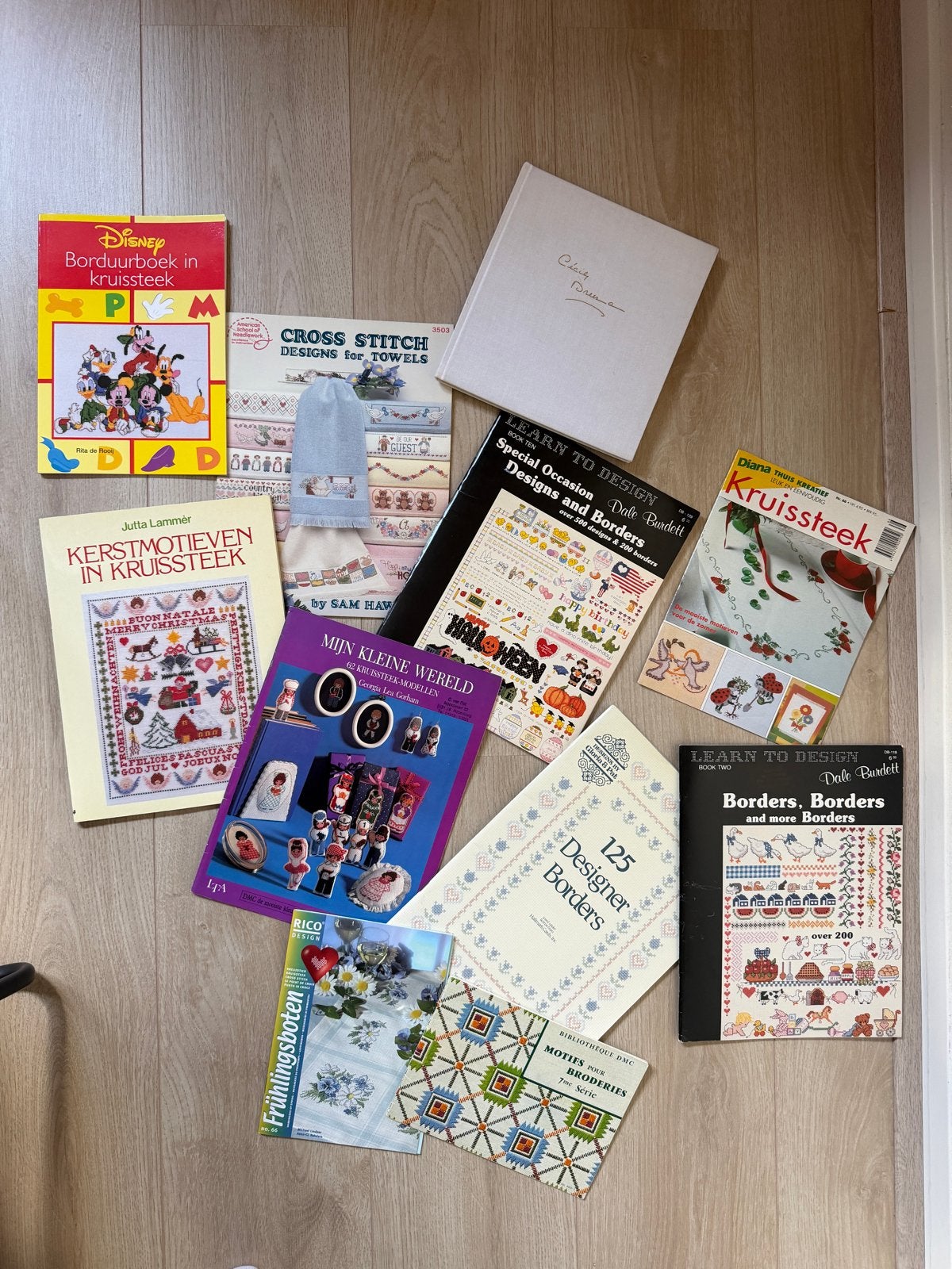 Diverse borduurboeken en patronen, Ophalen of Verzenden, Gebruikt, Handborduren, Patroon