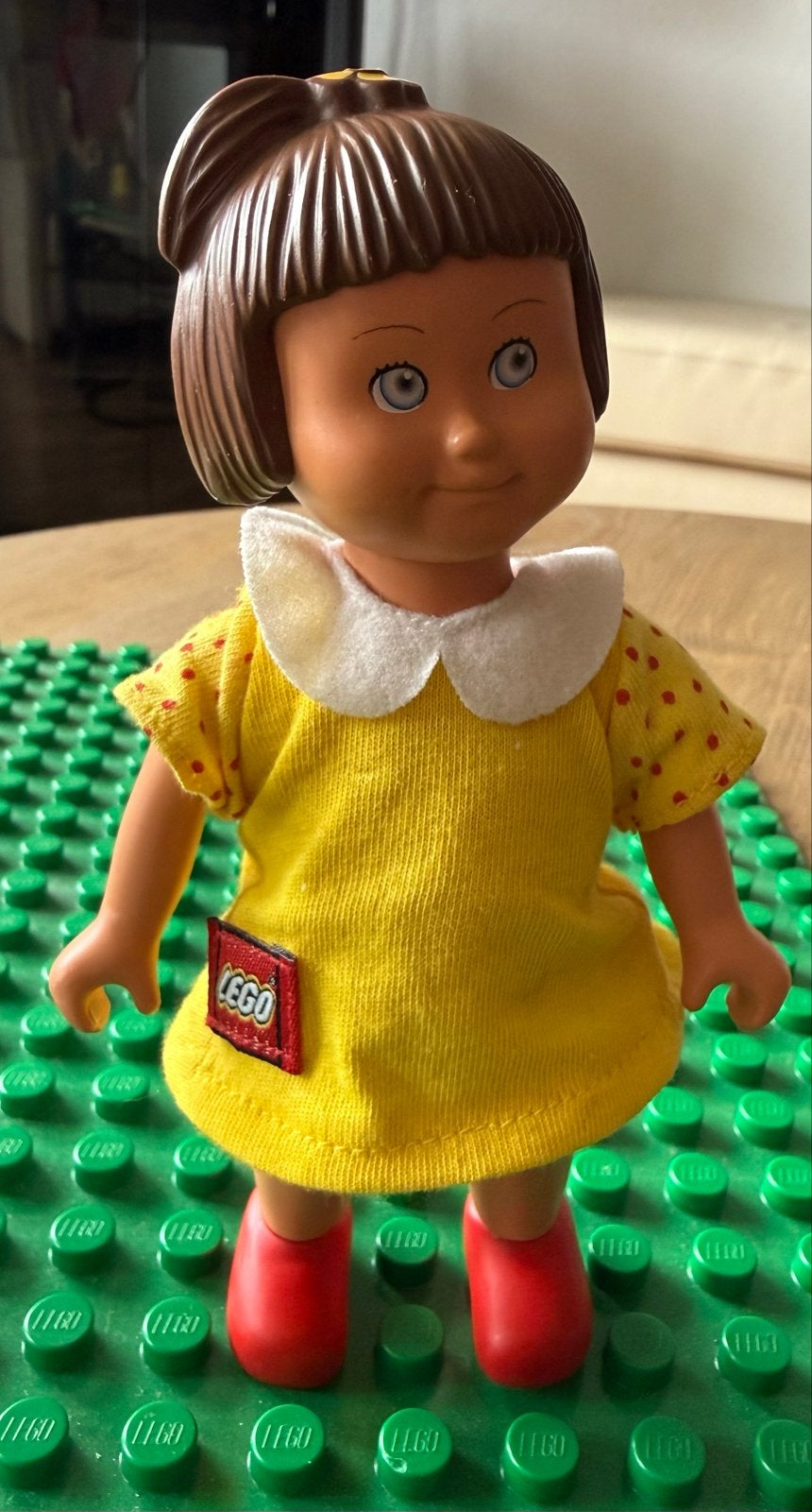 LEGO Duplo Lisa pop uit de set "Dolls Large Set" setnr2951, Lego, Ophalen of Verzenden, Zo goed als nieuw, Minifiguur