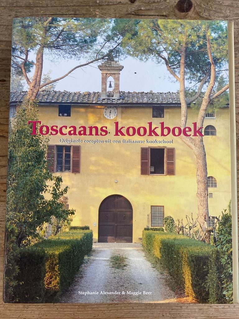 Toscaans kookboek - Originele recepten uit Italië hardcover, Ophalen of Verzenden, Zo goed als nieuw, Italië, Hoofdgerechten