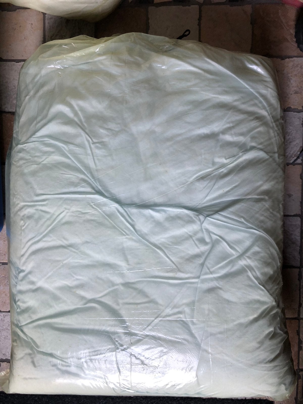 Gratis: 2 eenpersoons dekbedden, schoon, Huis en Inrichting, Ophalen, Gebruikt, Eenpersoons, Wit
