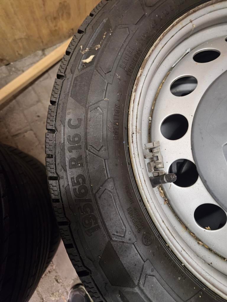 Vito velgenset met winterbanden 195/65R16, Ophalen