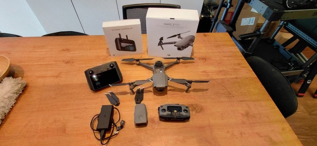 DJI Mavic 2 Pro + Smartcontroller RM500, 250 tot 900 gram, Return to Home, Zo goed als nieuw, DJI