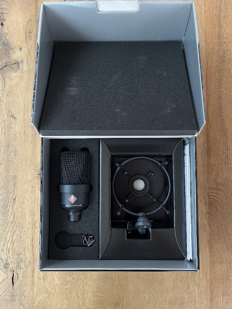 Neumann tlm 103 zwart set, Muziek en Instrumenten, Microfoons, Ophalen of Verzenden, Zo goed als nieuw, Studiomicrofoon