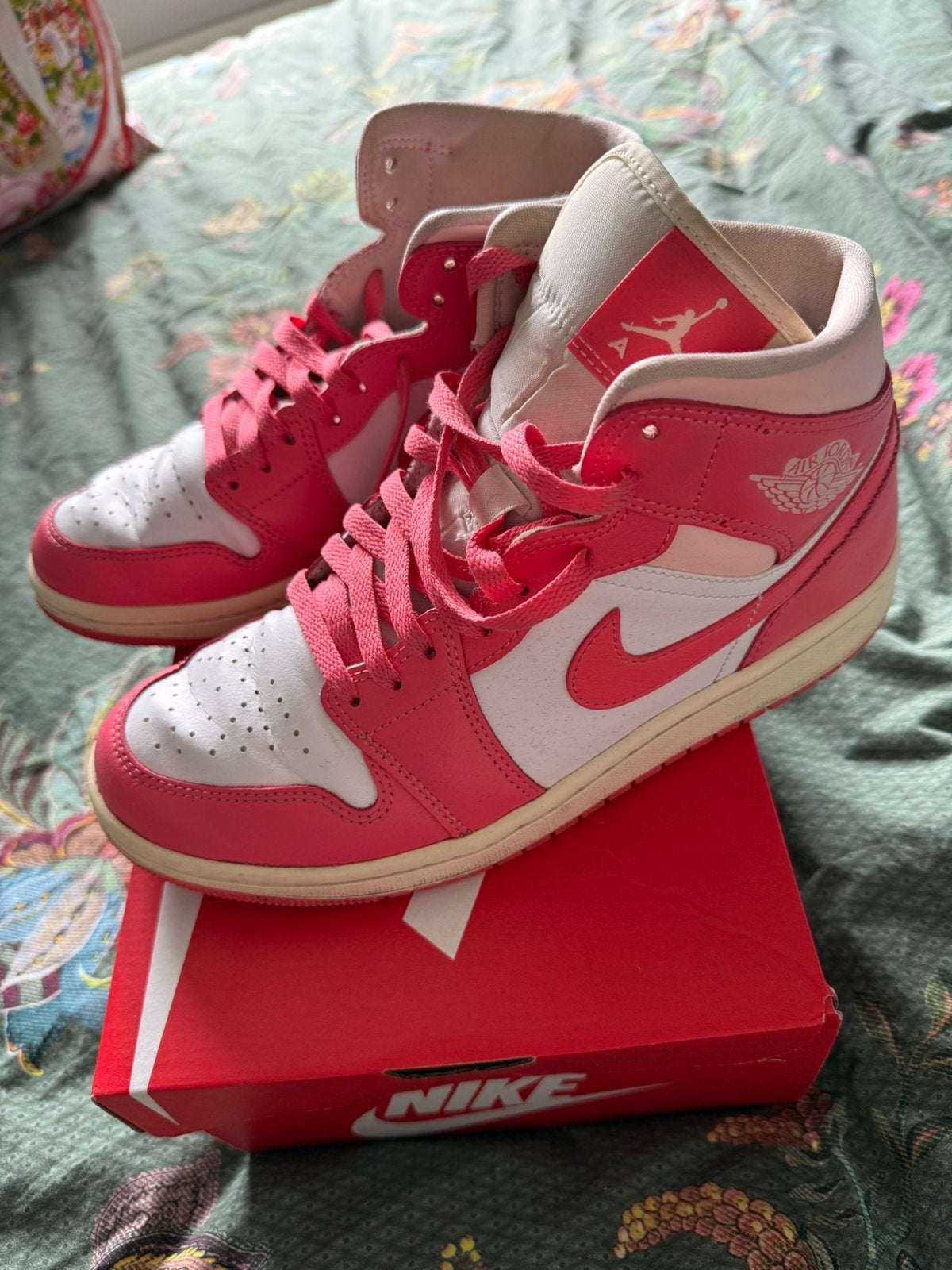 Nike Jordan roze, Kleding | Dames, Schoenen, Ophalen, Zo goed als nieuw, Roze, Sneakers of Gympen
