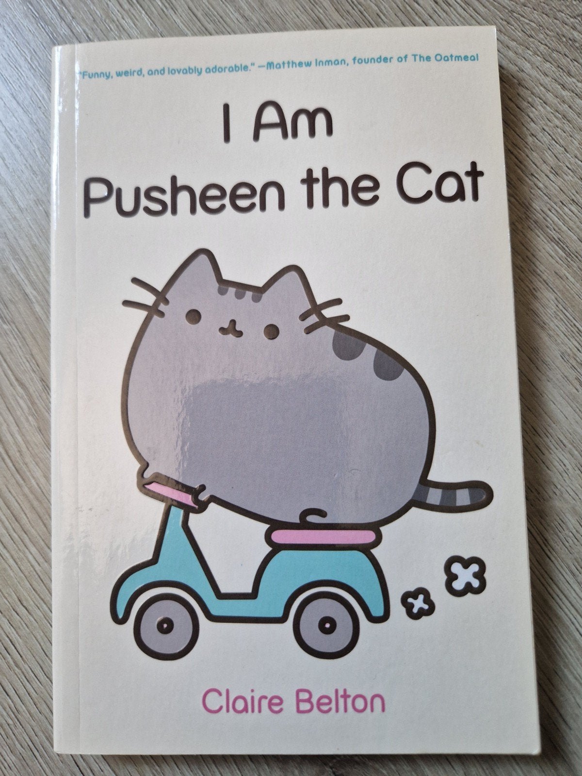 I Am Pusheen the Cat - Claire Belton (Zo goed als nieuw), Cartoons, Ophalen of Verzenden, Zo goed als nieuw, Claire Belton