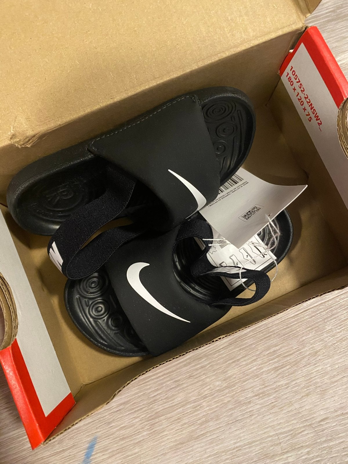 Nike Kawa Slide (TD) - Zwarte slippers voor kinderen, Kinderen en Baby's, Ophalen of Verzenden, Nieuw, Jongen of Meisje