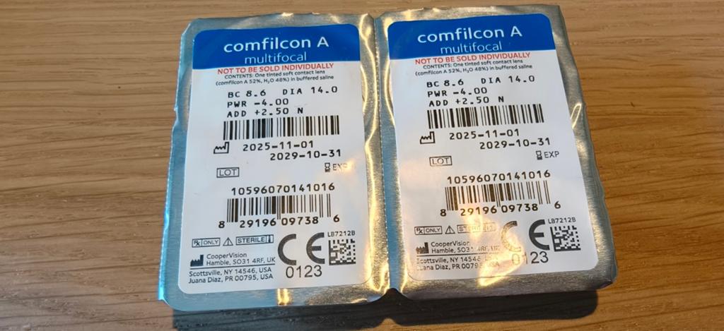 2 Biofinity multifocale lenzen, -4,00 en +2,5 (N), Ophalen of Verzenden