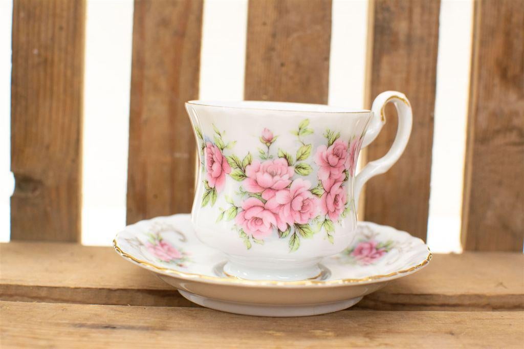 Royal Frankonia porseleinen kop en schotel 38933, Gebruikt, Ophalen of Verzenden, Bord(en), Wedgwood