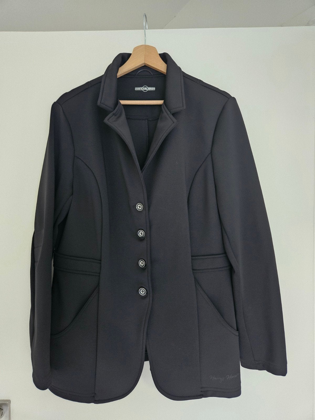 Zwart wedstrijdjasje xxl Harry Horse, Dieren en Toebehoren, Paardrijkleding, Ophalen, Zo goed als nieuw, Dressuur, Bovenkleding