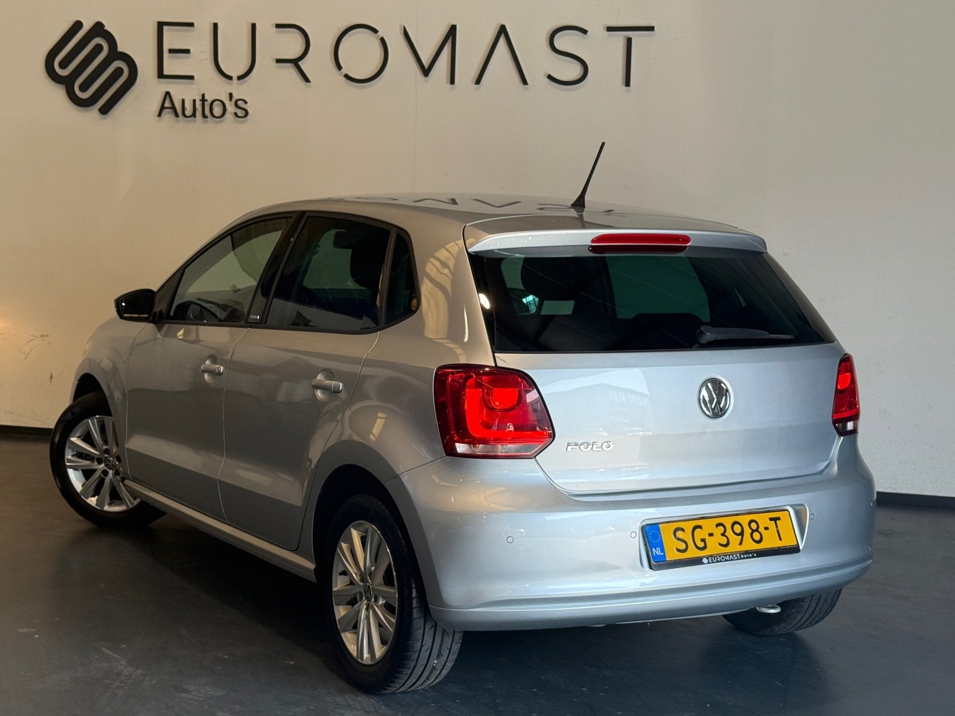 Volkswagen Polo 1.2-12V BlueMotion Trendline Navi Airco Crui, Voorwielaandrijving, Euro 5, 1198 cc, Handgeschakeld