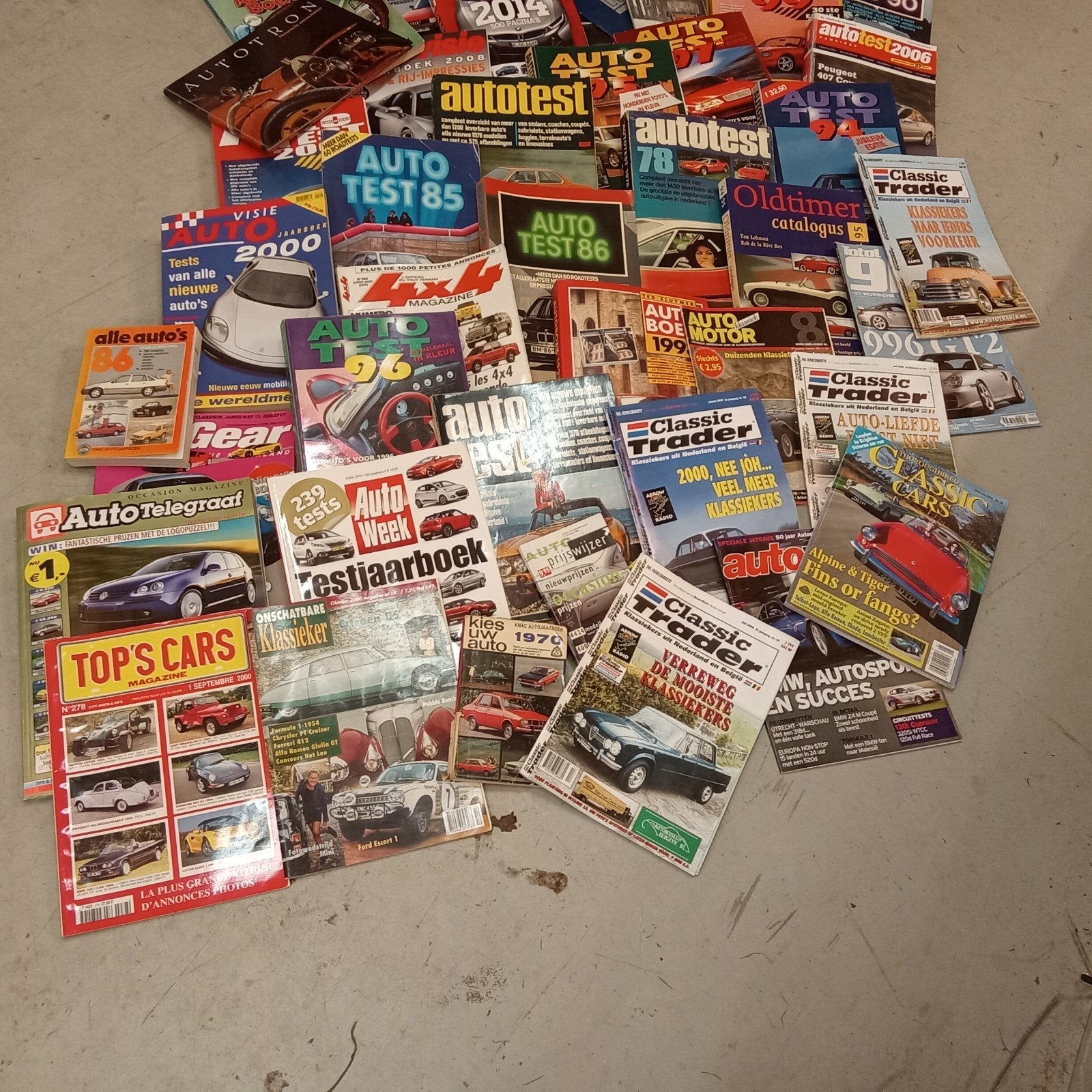 Bananendoos vol auto jaarboeken en specials, Boeken, Ophalen of Verzenden, Algemeen