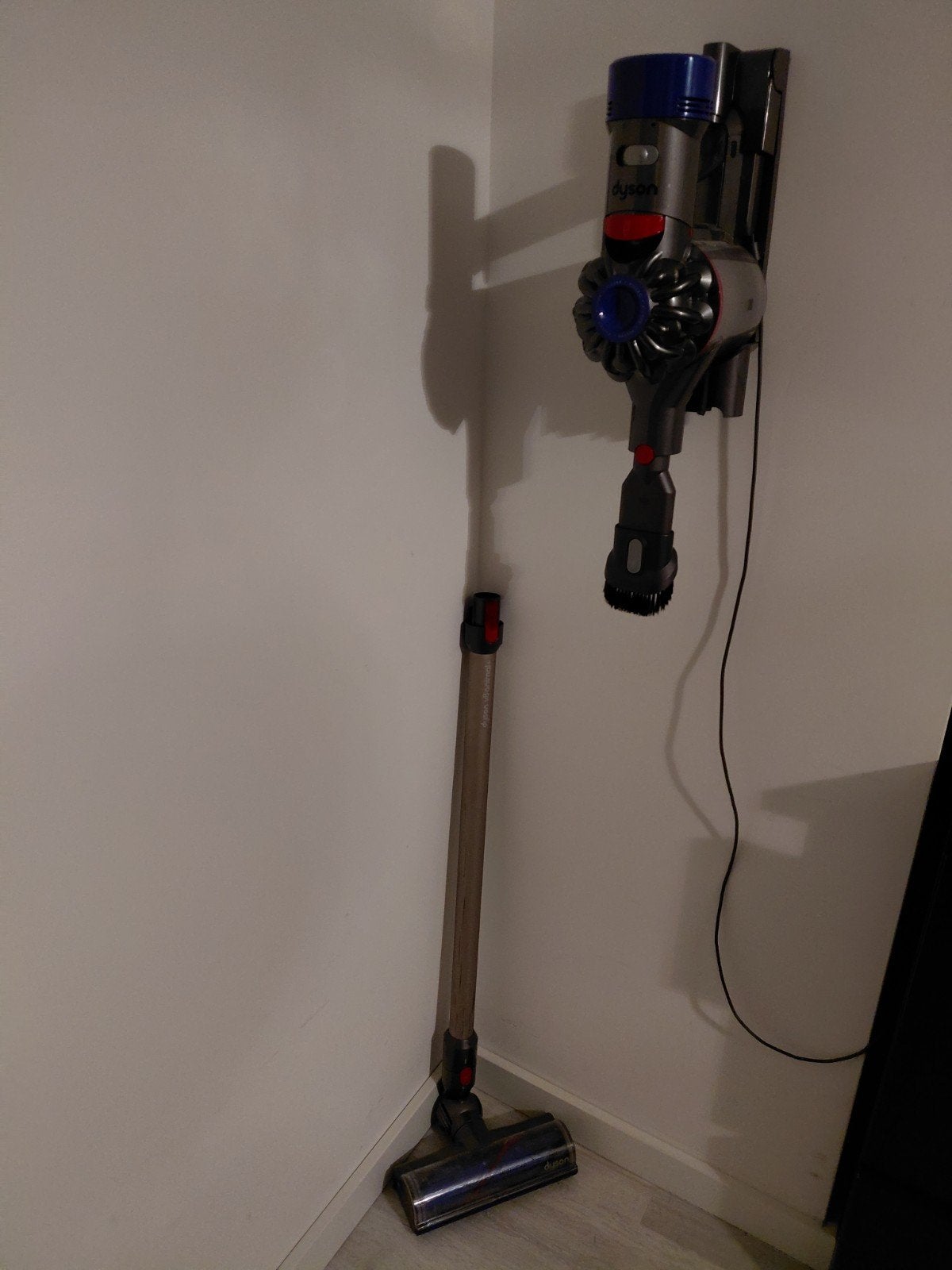 Dyson V8 draadloze steelstofzuiger i.z.g.st.