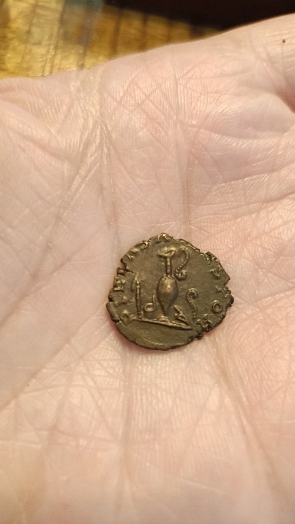Romeinse munt Tetricus met offerdelen, Ophalen of Verzenden, Overige landen, Losse munt