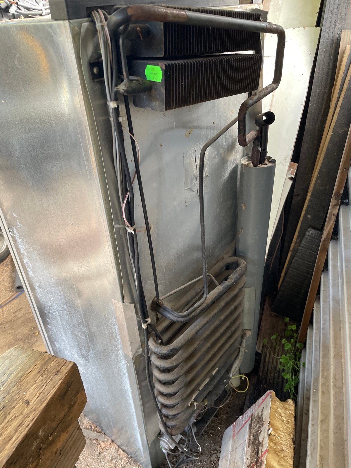 Dometic koelkast 12V/gas (220V werkt niet) - T.e.a.b., Minder dan 75 liter, Ophalen, Niet werkend, Zonder vriesvak