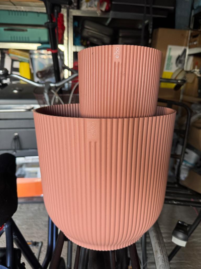 Elko roze plantenpotten, Kunststof, Rond, Zo goed als nieuw, Minder dan 40 cm