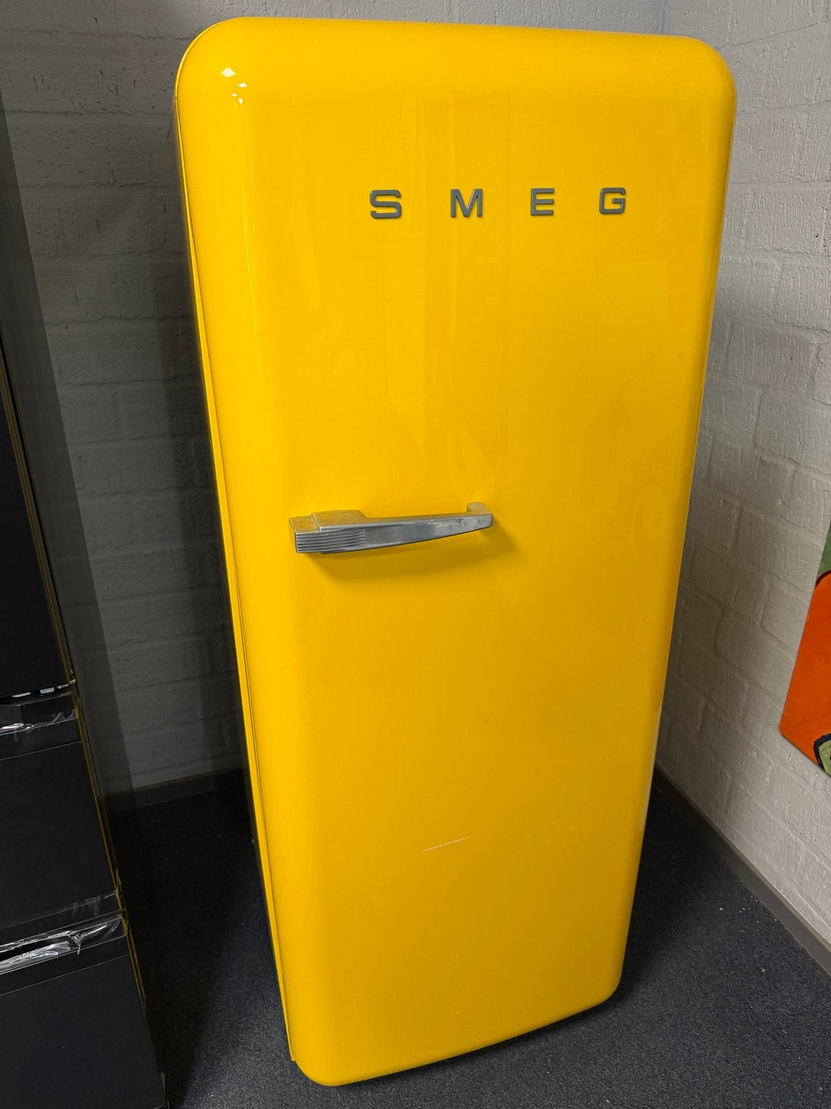Smeg koelkast geel - Gebruikt, werkt prima, Ophalen of Verzenden, Gebruikt, Met vriesvak