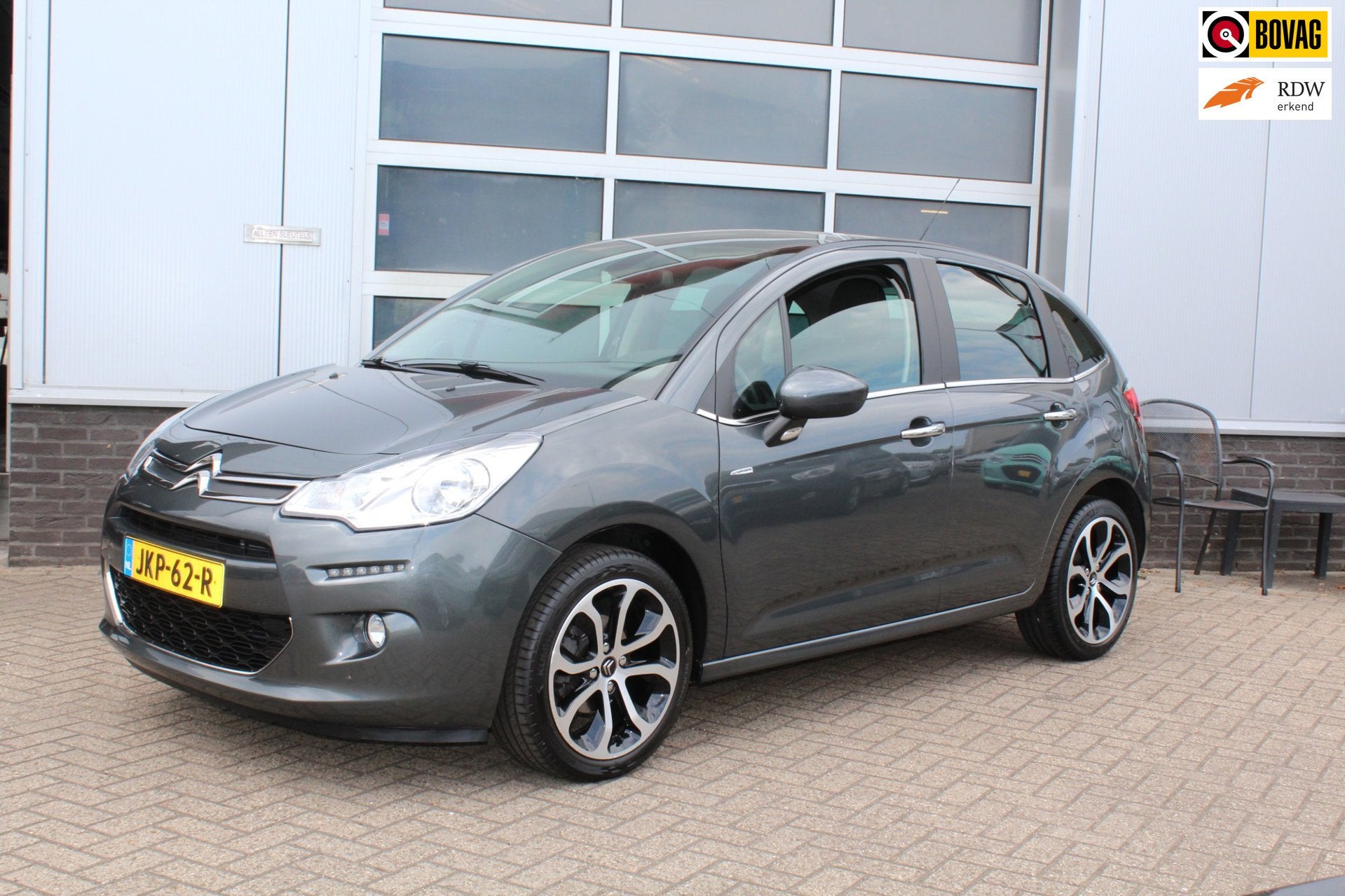 Citroen C3 1.2 PureTech Exclusive, Auto's, Voorwielaandrijving, Gebruikt, 1199 cc, 82 pk